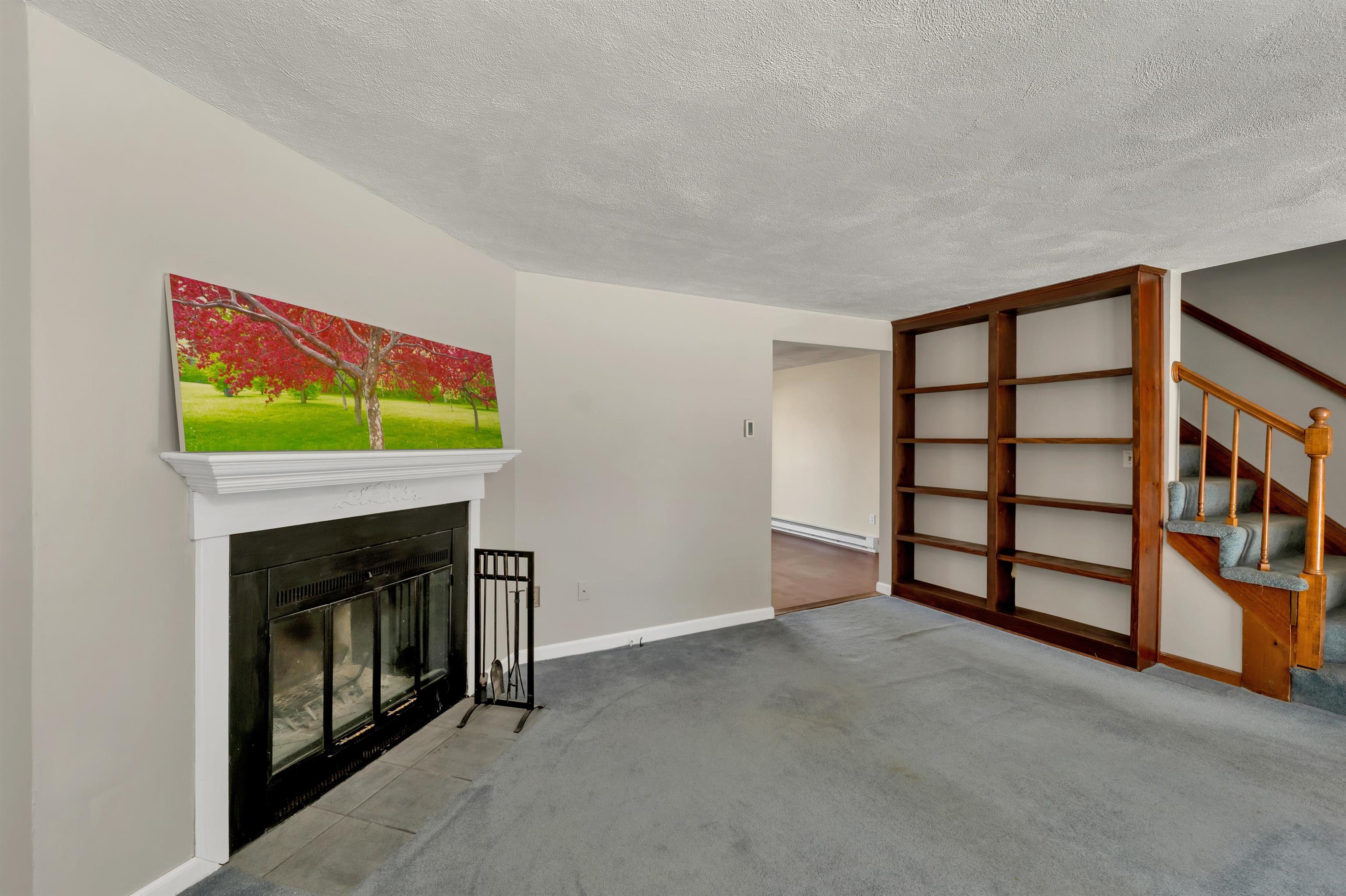 6 Stonegate Lane, Unit 6 Derry, NH 03038 - Photo 12 of 50