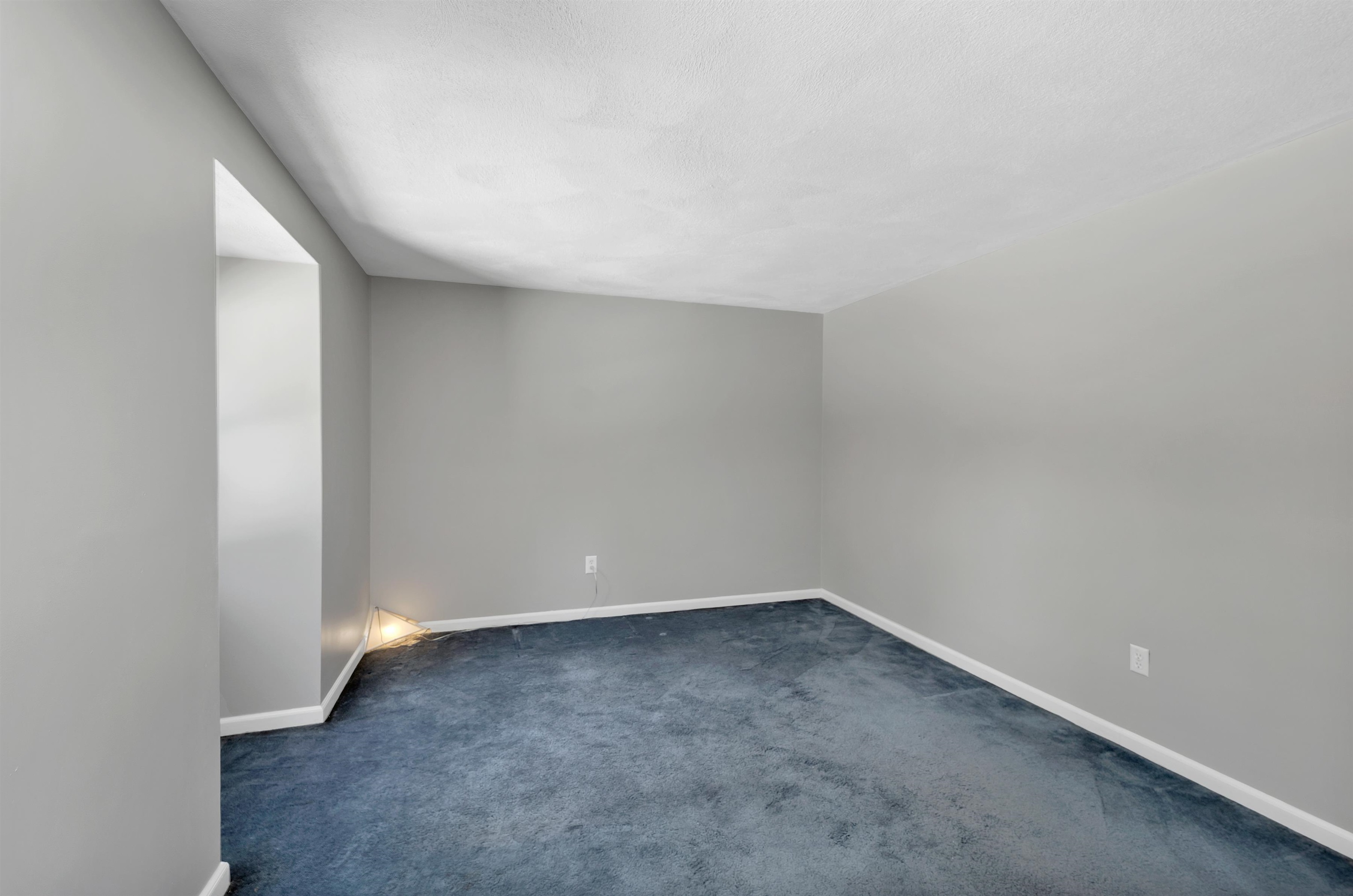 6 Stonegate Lane, Unit 6 Derry, NH 03038 - Photo 14 of 50