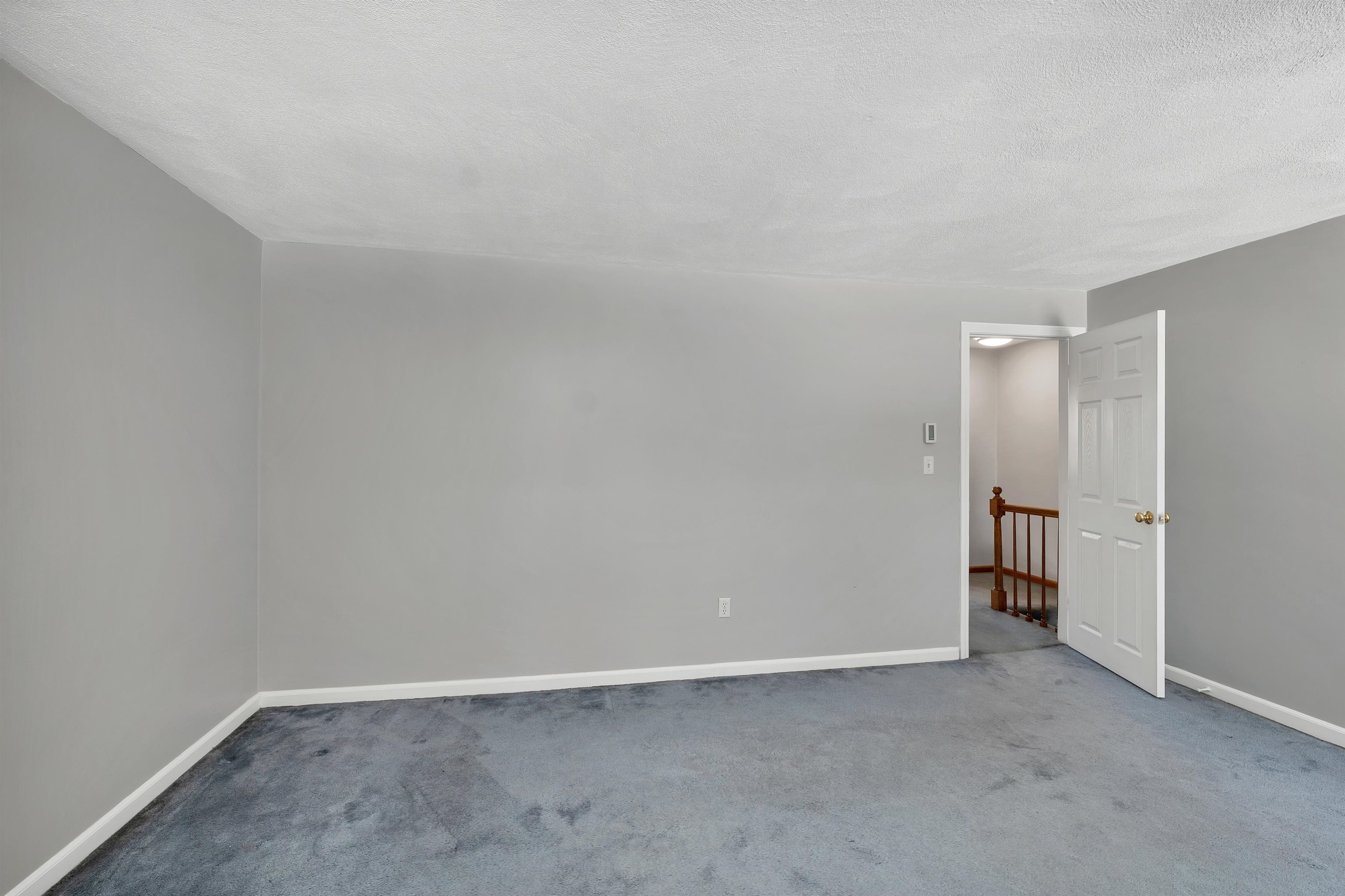 6 Stonegate Lane, Unit 6 Derry, NH 03038 - Photo 15 of 50