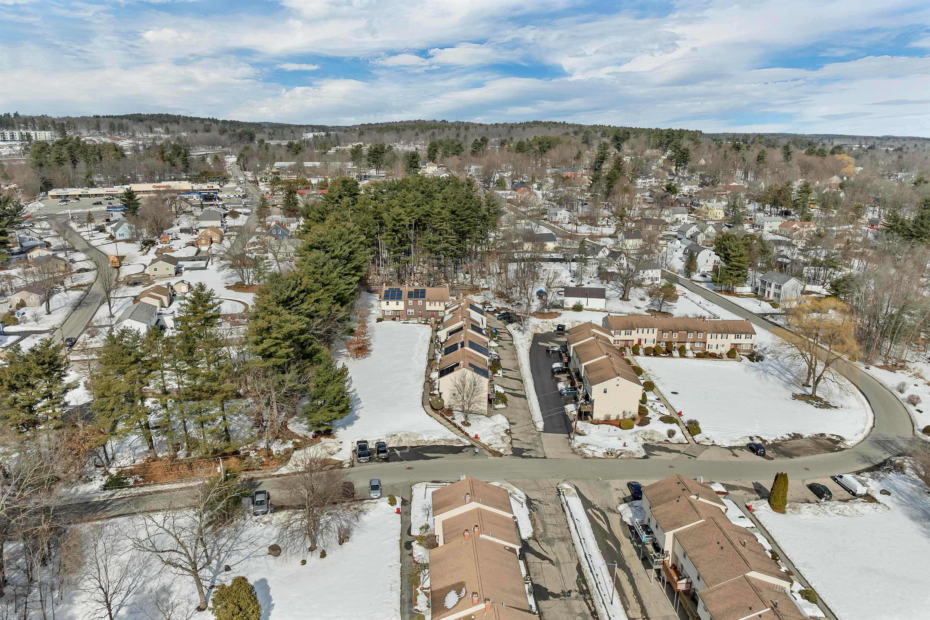 6 Stonegate Lane, Unit 6 Derry, NH 03038 - Photo 20 of 50