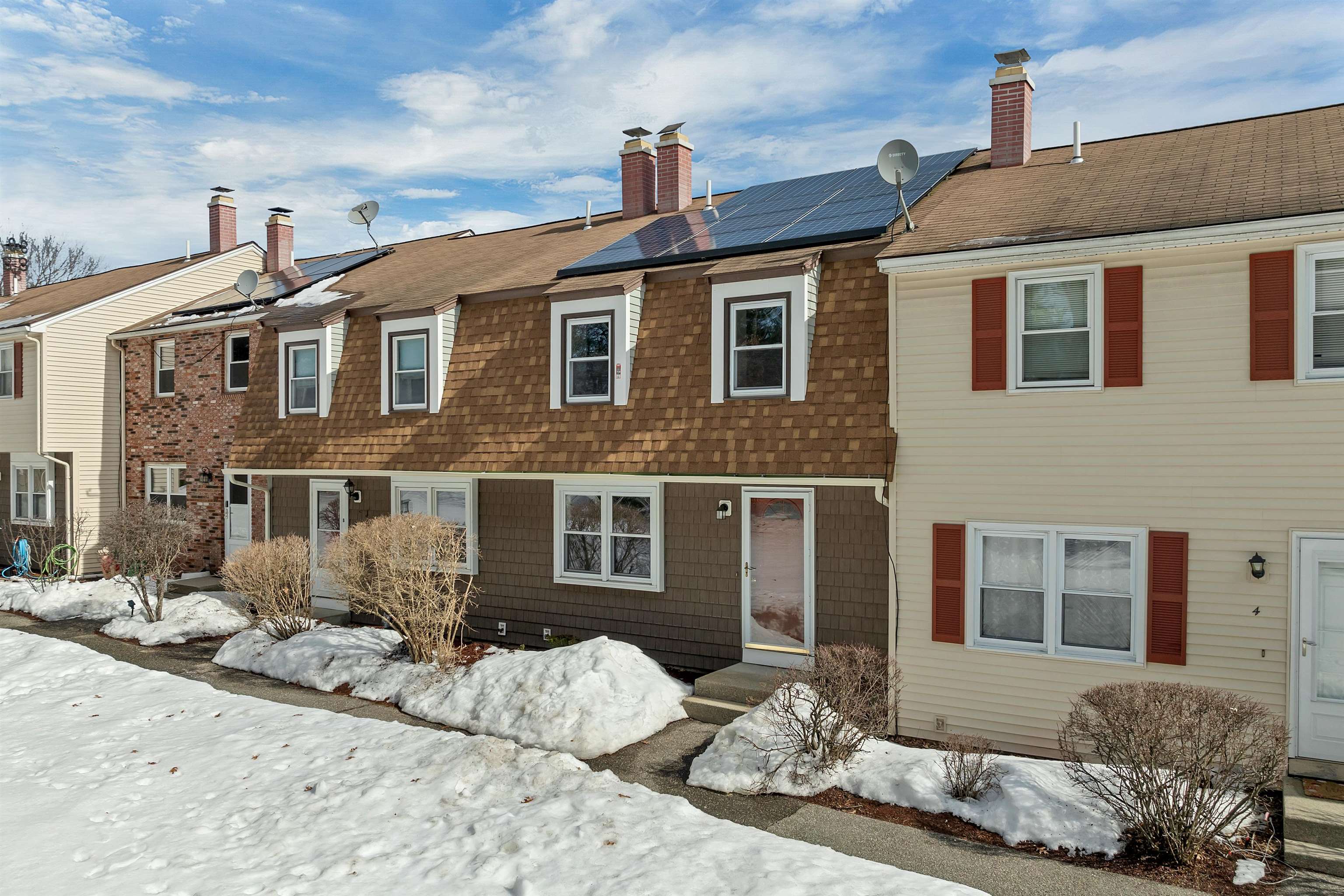 6 Stonegate Lane, Unit 6 Derry, NH 03038 - Photo 2 of 50