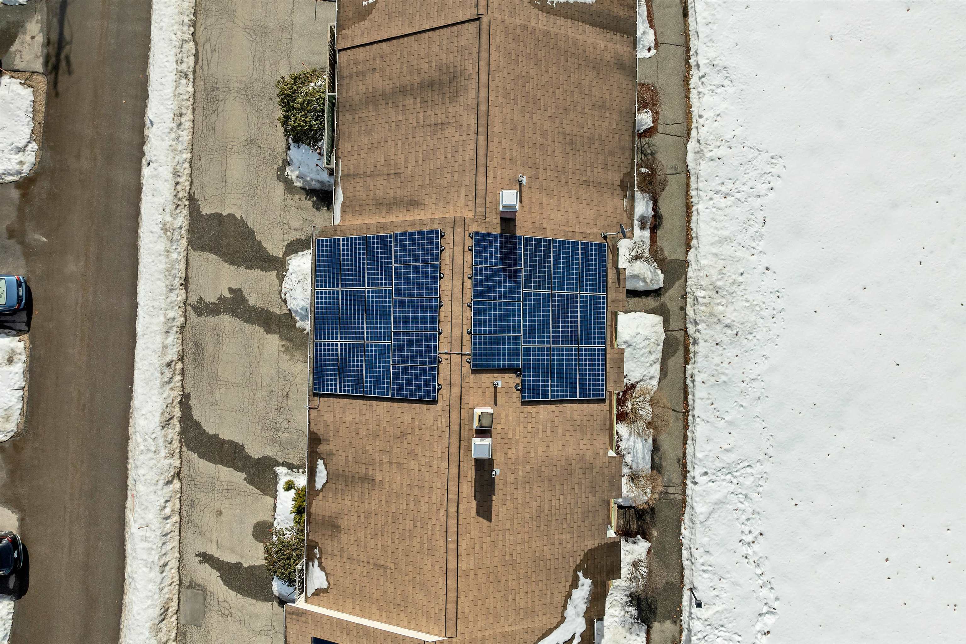 6 Stonegate Lane, Unit 6 Derry, NH 03038 - Photo 33 of 50