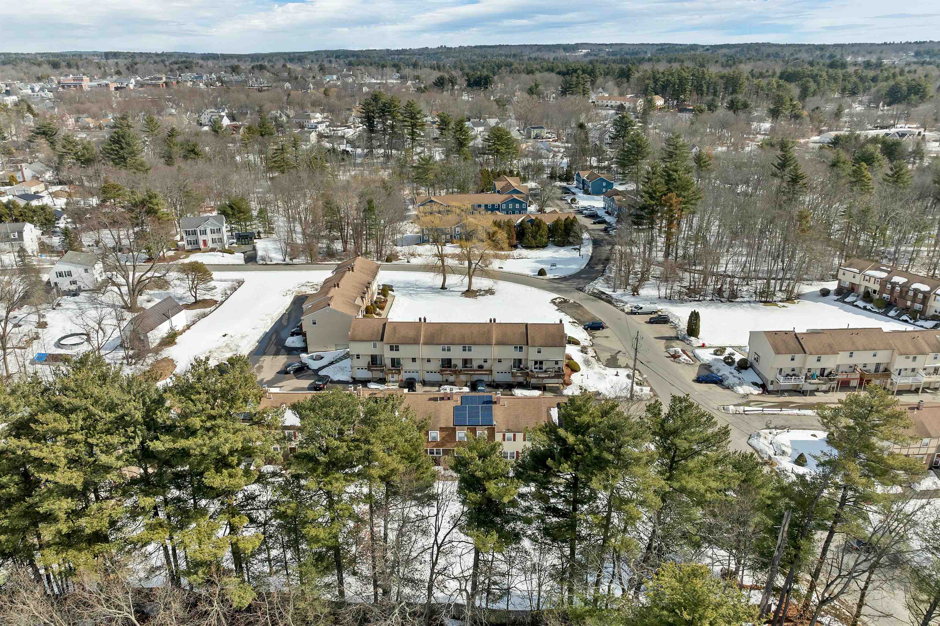 6 Stonegate Lane, Unit 6 Derry, NH 03038 - Photo 35 of 50