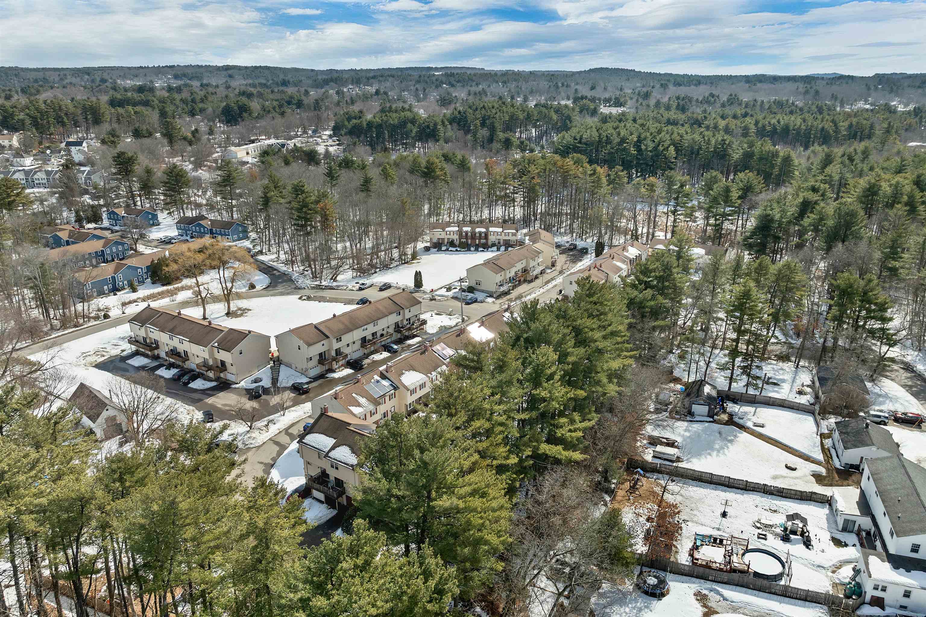 6 Stonegate Lane, Unit 6 Derry, NH 03038 - Photo 41 of 50