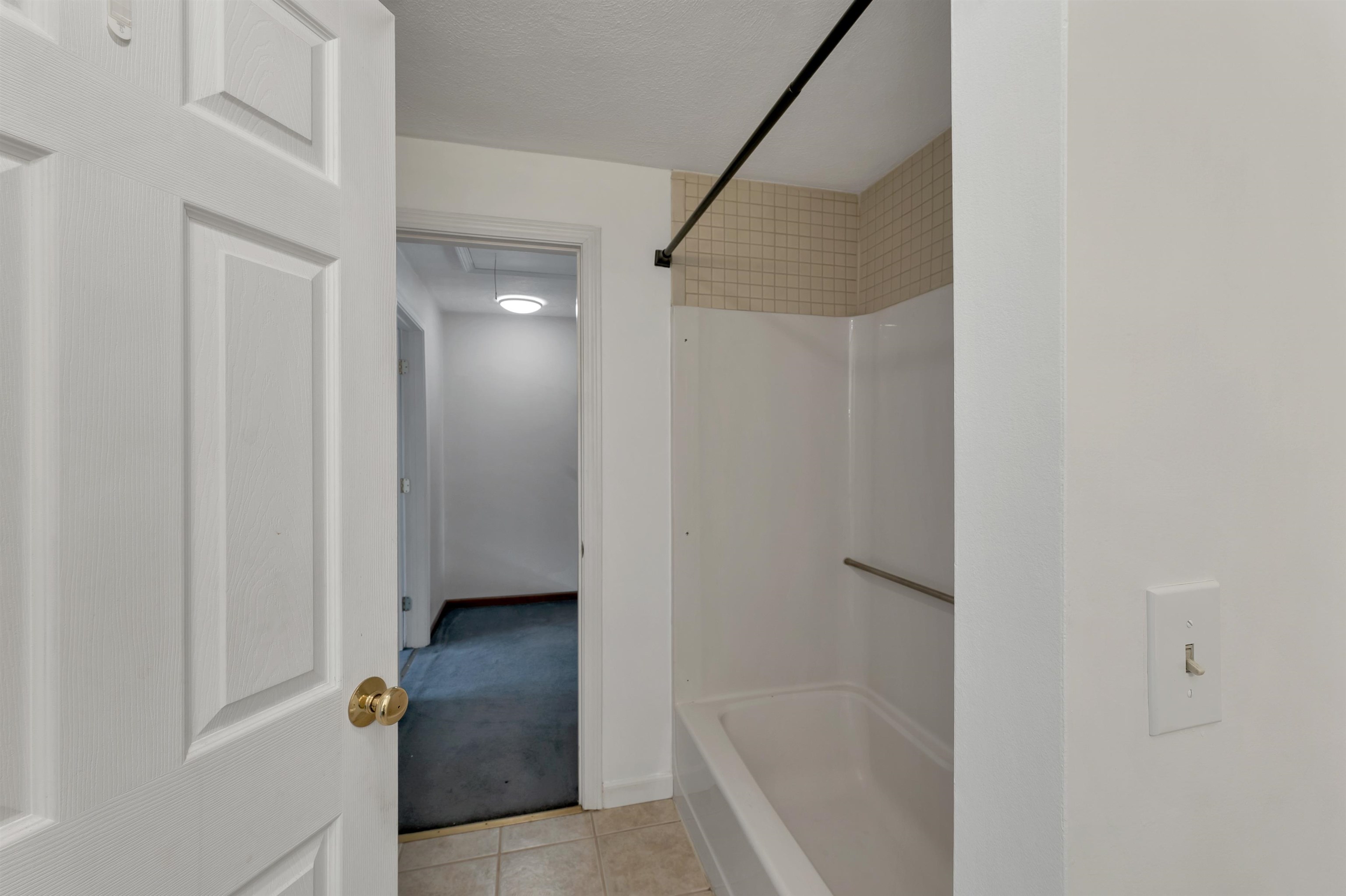 6 Stonegate Lane, Unit 6 Derry, NH 03038 - Photo 42 of 50