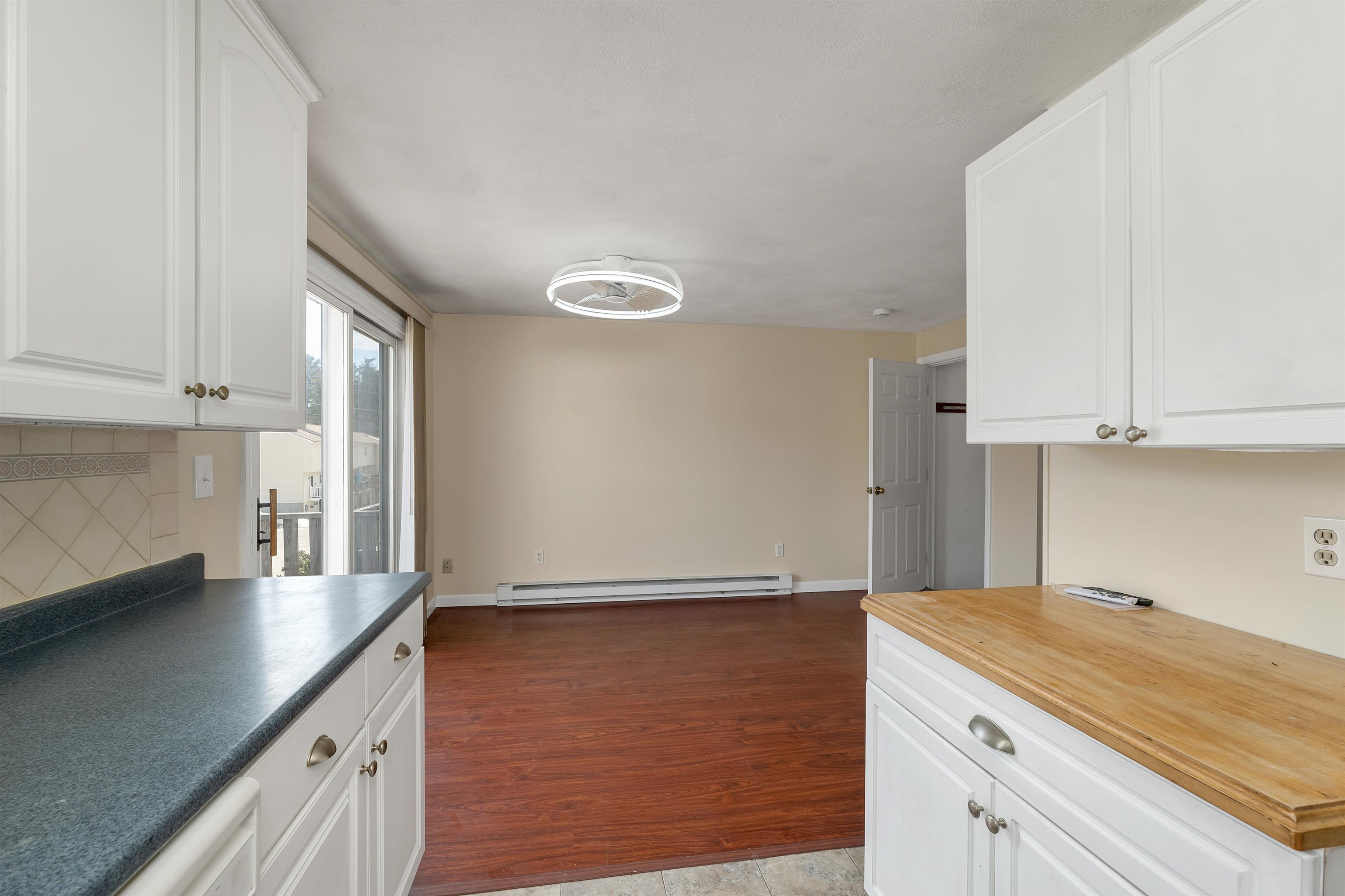 6 Stonegate Lane, Unit 6 Derry, NH 03038 - Photo 6 of 50