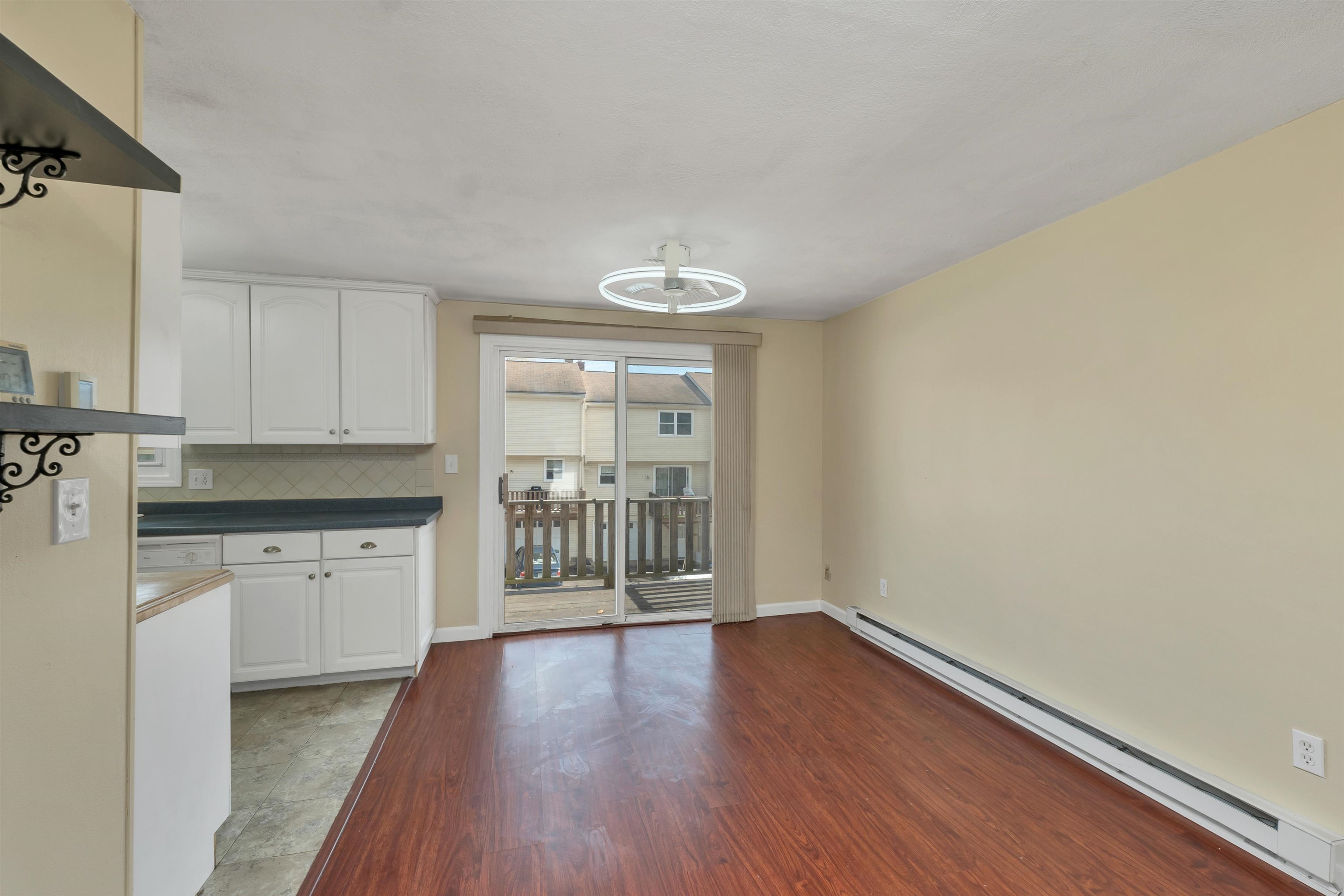 6 Stonegate Lane, Unit 6 Derry, NH 03038 - Photo 8 of 50