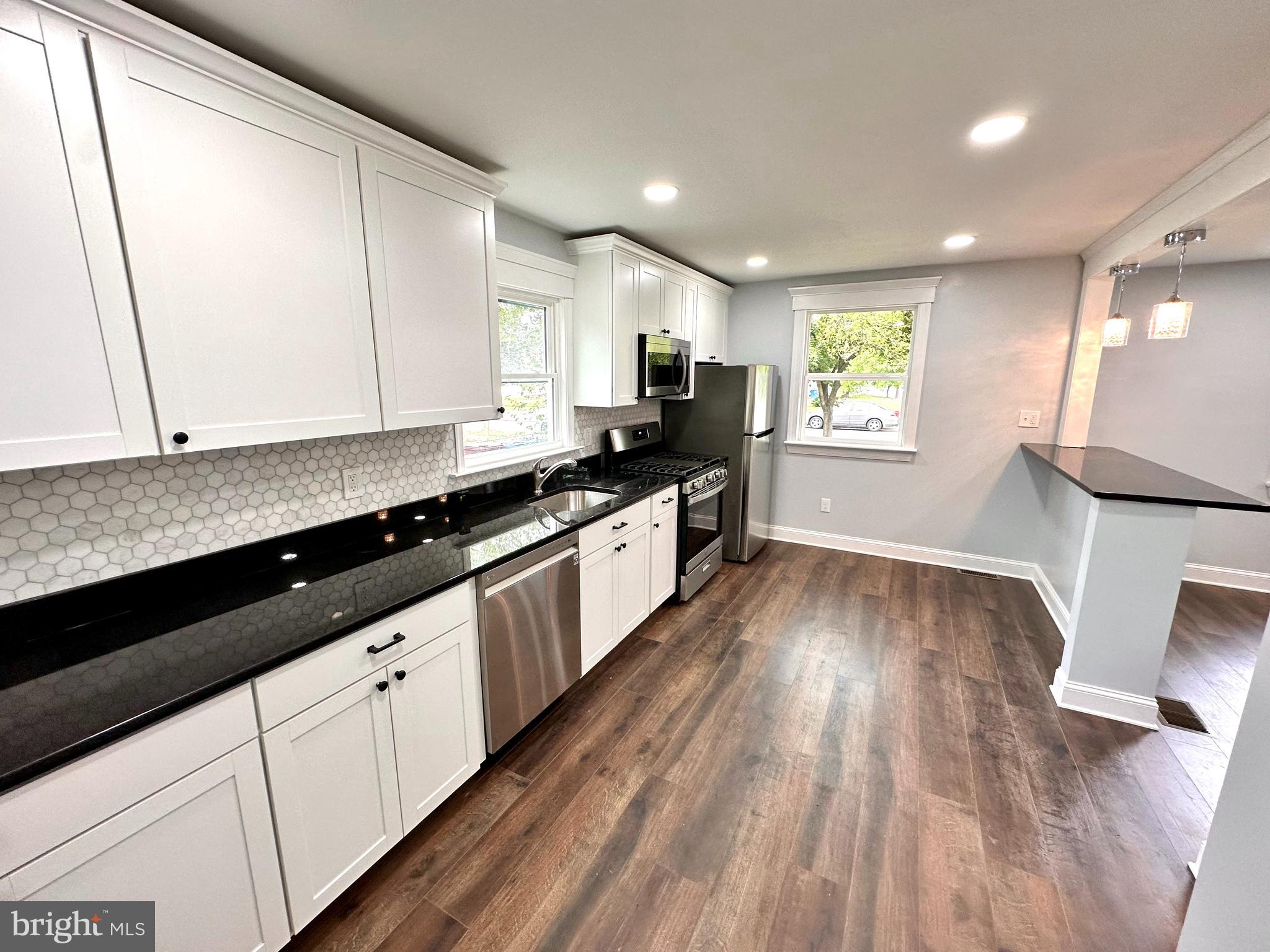 514 Cleveland Avenue Riverside, NJ 08075 - Photo 5 of 22