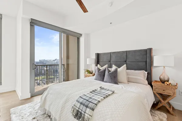 $3,150 | 900 20th Avenue South, Unit 1406, Nashville, TN 37212