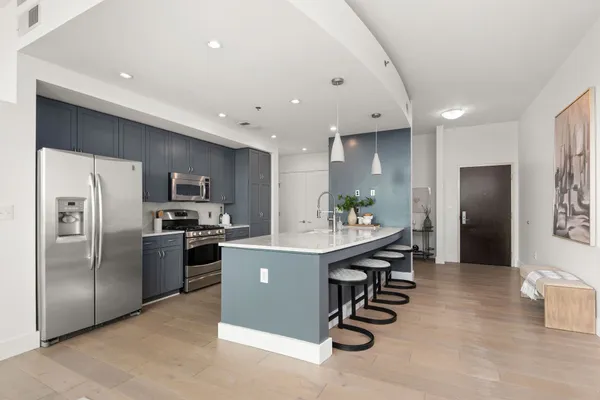 $3,150 | 900 20th Avenue South, Unit 1406, Nashville, TN 37212