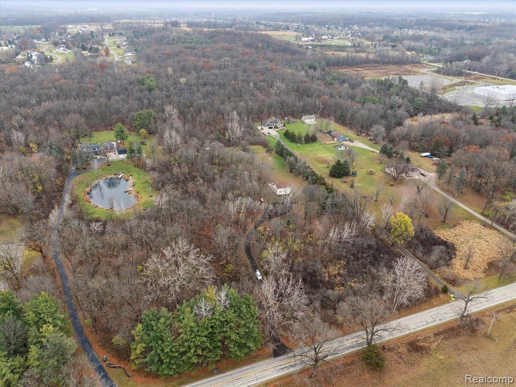 8319 Bennett Lake Road Fenton, MI 48430 - Photo 45 of 52