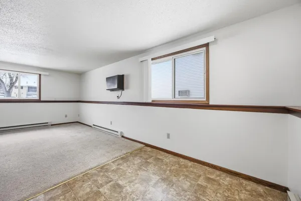 $280,000 | 3307-3309 2nd Street North, Fargo, ND 58102