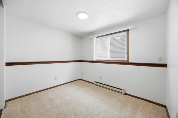 $280,000 | 3307-3309 2nd Street North, Fargo, ND 58102