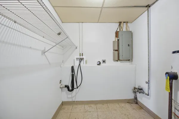 $280,000 | 3307-3309 2nd Street North, Fargo, ND 58102