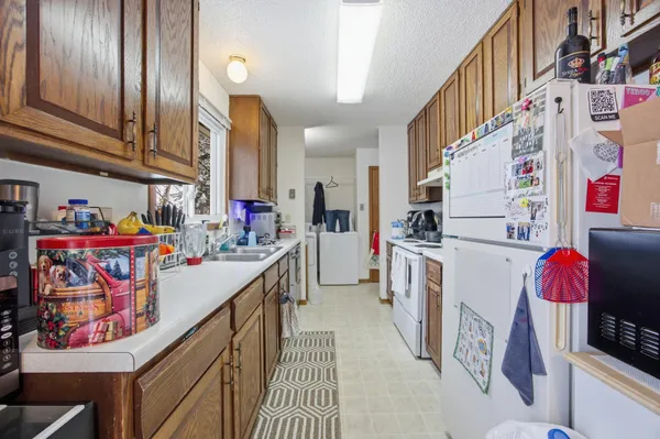 $280,000 | 3307-3309 2nd Street North, Fargo, ND 58102