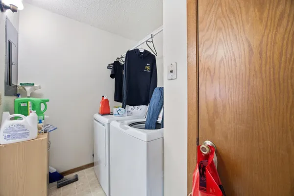 $280,000 | 3307-3309 2nd Street North, Fargo, ND 58102