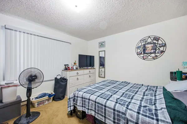 $280,000 | 3307-3309 2nd Street North, Fargo, ND 58102