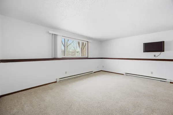 $280,000 | 3307-3309 2nd Street North, Fargo, ND 58102