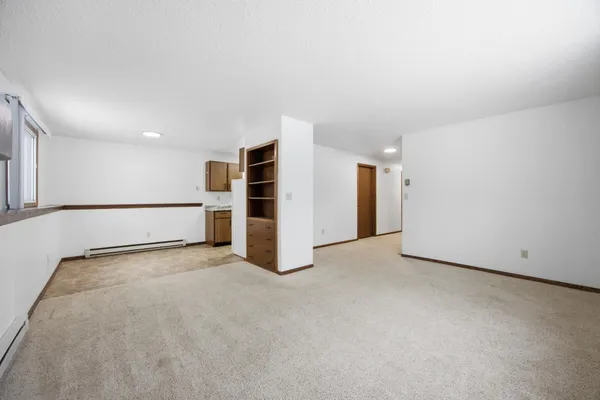 $280,000 | 3307-3309 2nd Street North, Fargo, ND 58102