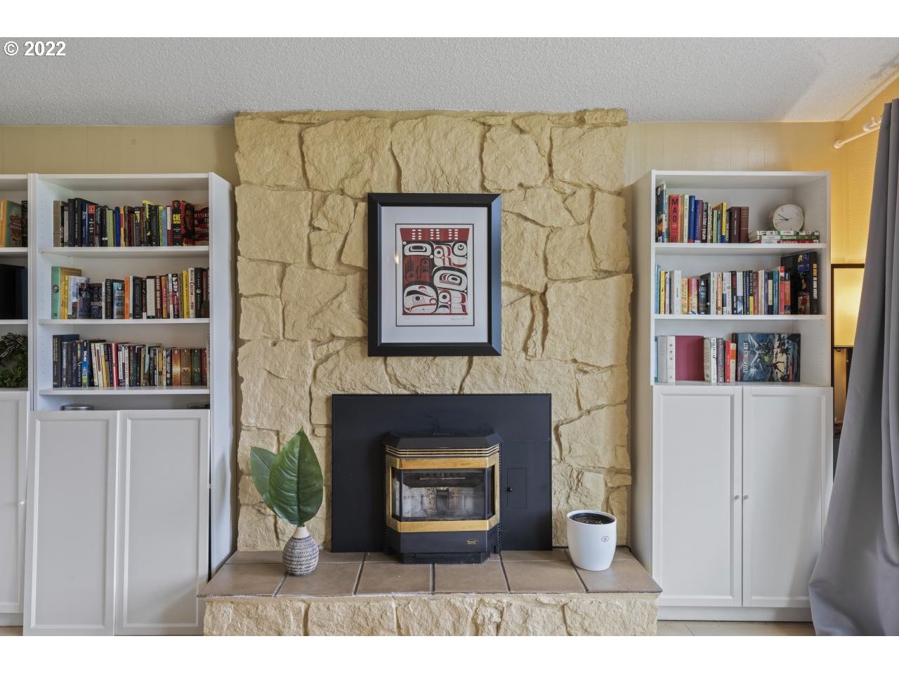 482 Panda Loop Eugene, OR 97401 - Photo 4 of 24 Gallery Image 4