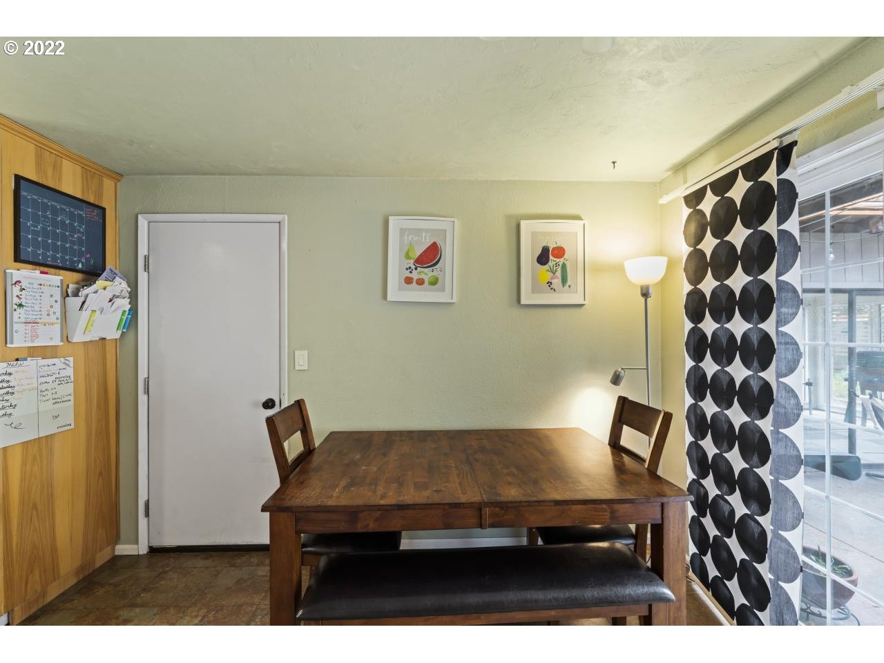 482 Panda Loop Eugene, OR 97401 - Photo 8 of 24 Gallery Image 8