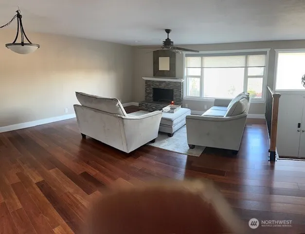 $3,400 | 4001 Southwest 328th Street, Federal Way, WA 98023