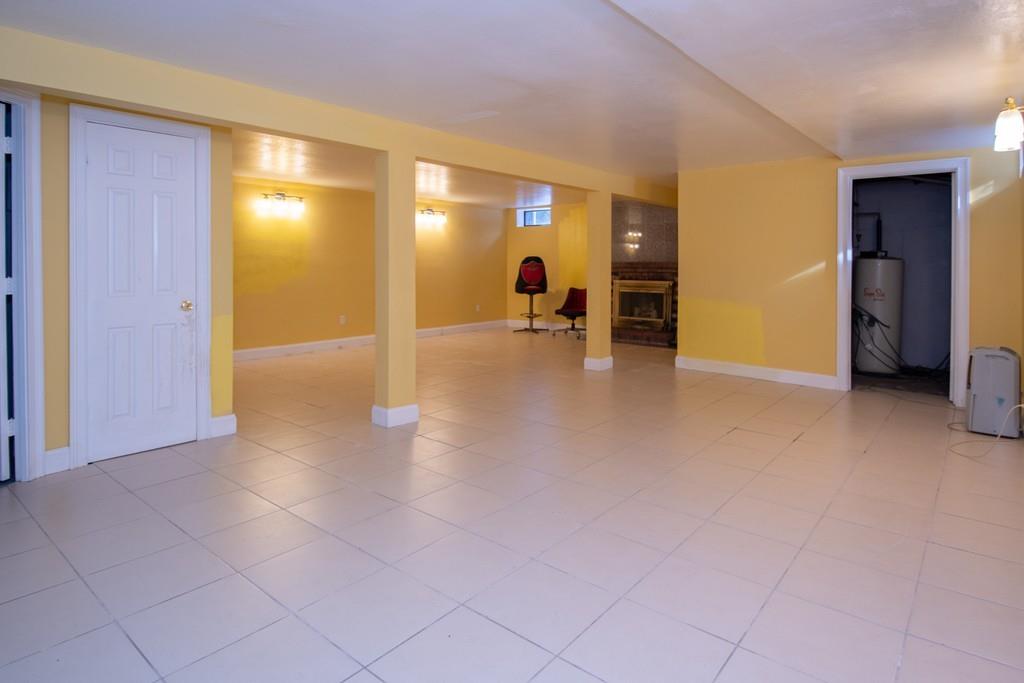 1103 Morgan Road West Springfield, MA 01089 - Photo 17 of 22 a view of a livingroom with a furniture and a window