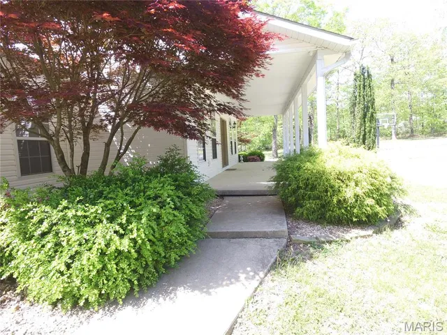 $559,900 | 792 County Road 466, Poplar Bluff, MO 63901