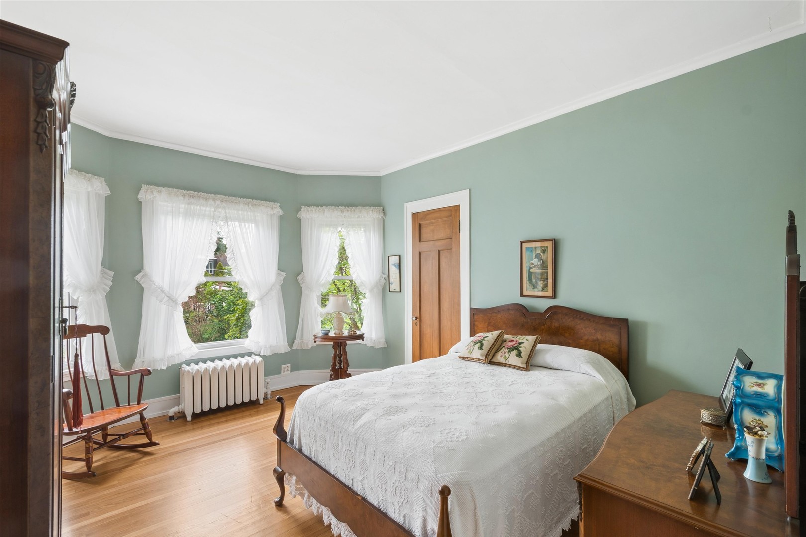 310 North Delaplaine Road Riverside, IL 60546 - Photo 19 of 35 Gallery Image 19