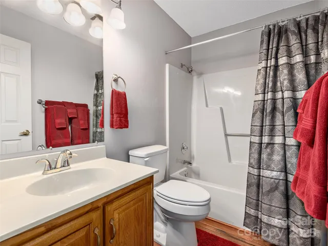 $575,000 | 525 Maren Court, Hendersonville, NC 28739