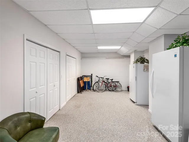 $575,000 | 525 Maren Court, Hendersonville, NC 28739