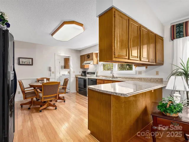 $575,000 | 525 Maren Court, Hendersonville, NC 28739