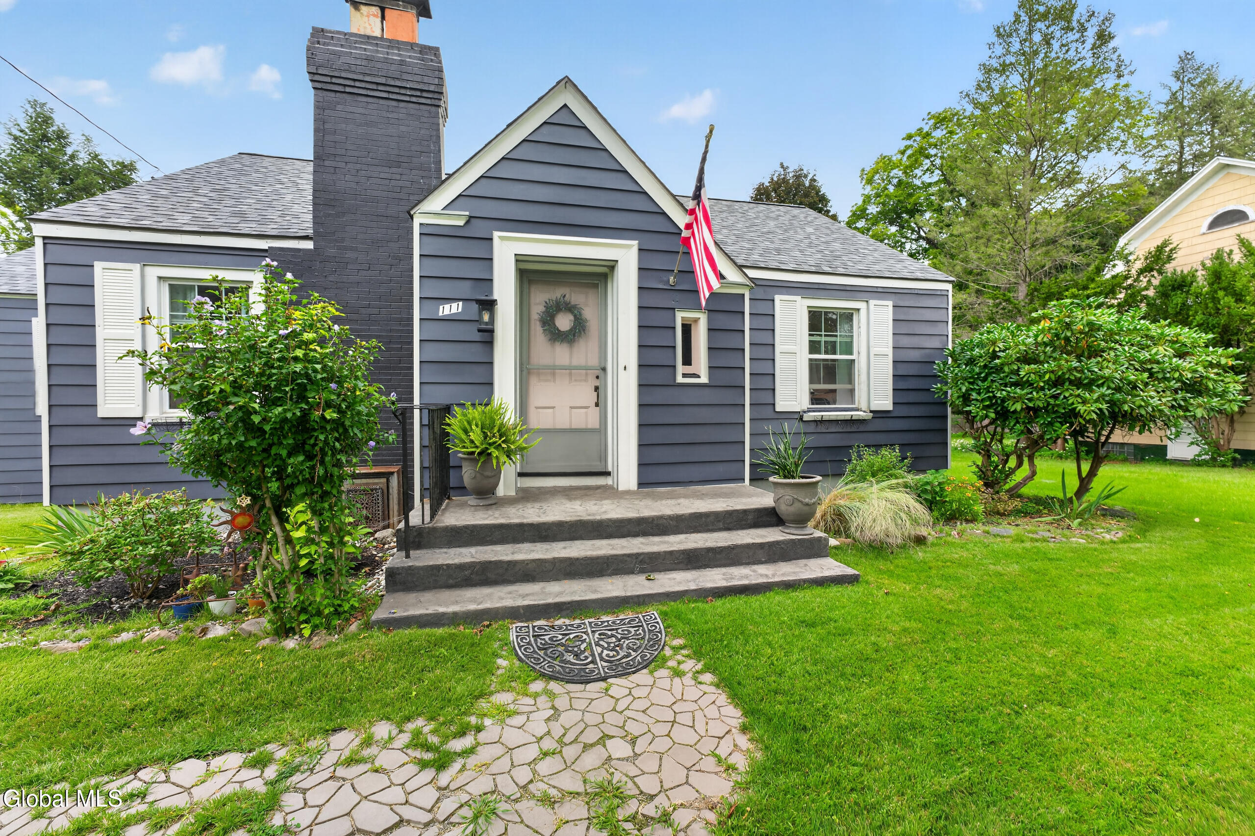 111 Brunswick Road Brunswick, NY 12180 - Photo 5 of 34 0 Front 4