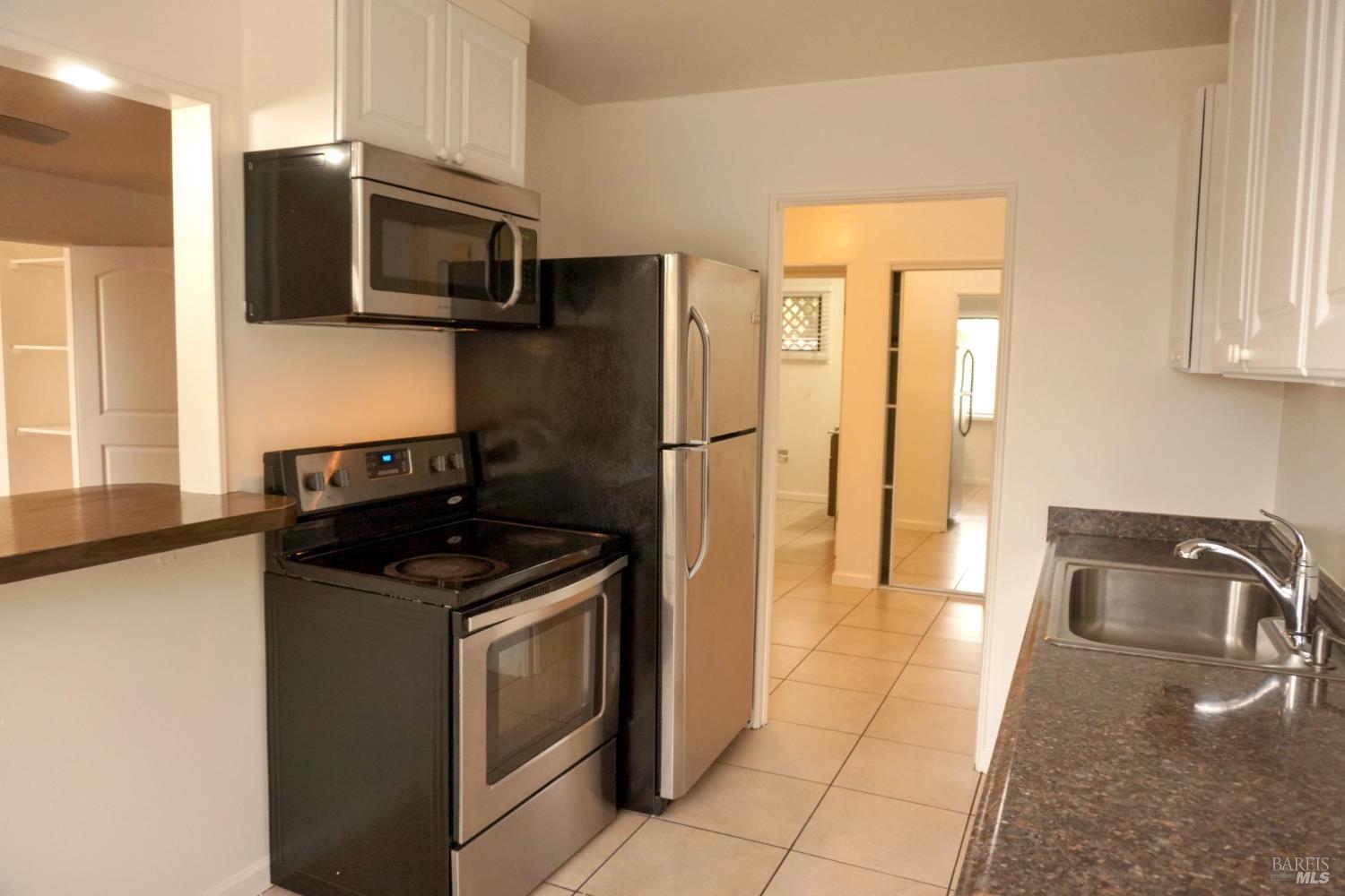 212 South E Street Santa Rosa, CA 95404 - Photo 8 of 22 Gallery Image 8