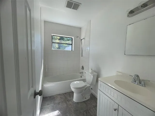 $1,800 | 525 East Helen Avenue, Punta Gorda, FL 33950