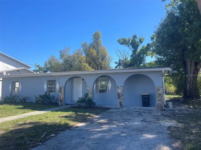 $1,800 | 525 East Helen Avenue, Punta Gorda, FL 33950