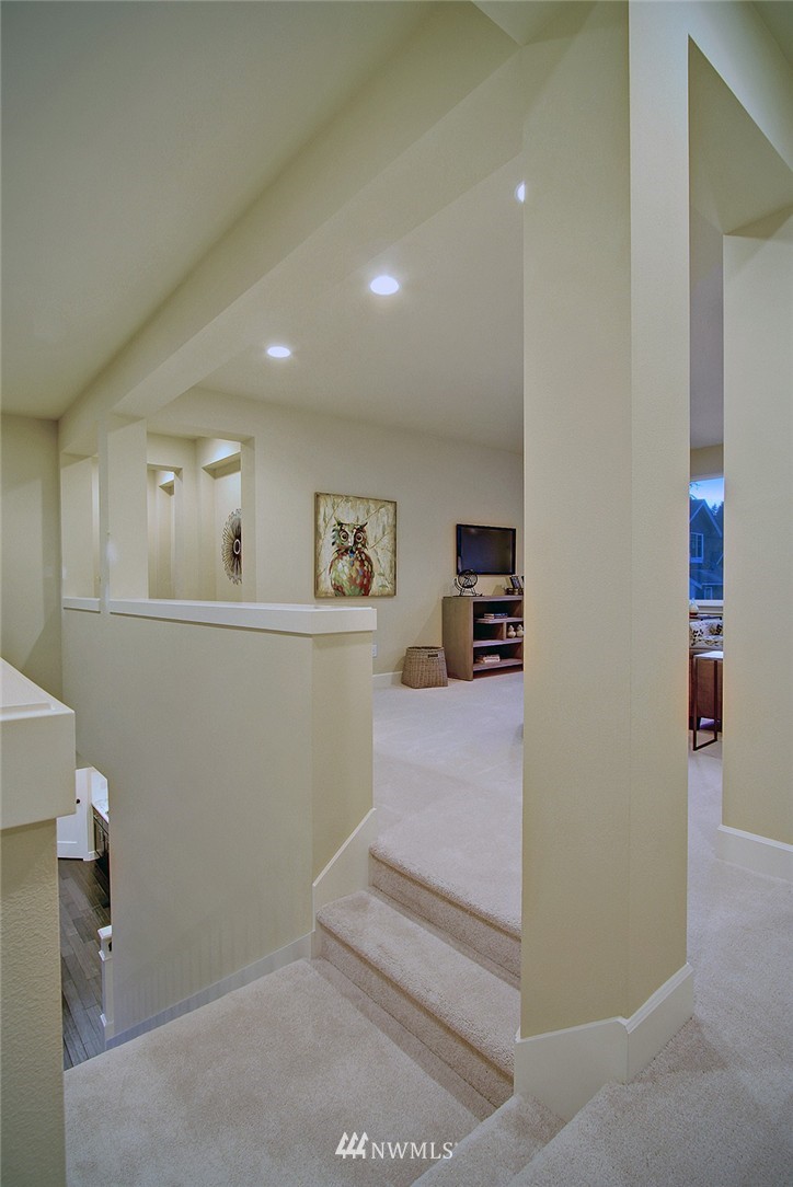 10832 Northeast 190th Place Bothell, WA 98011 - Photo 12 of 20 Gallery Image 12