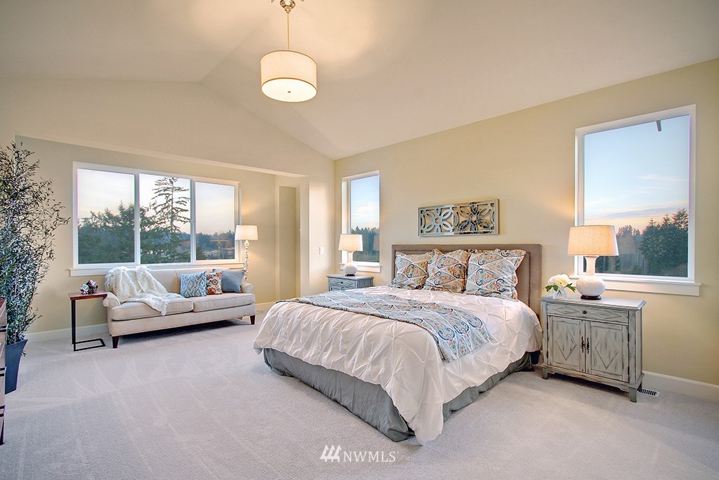 10832 Northeast 190th Place Bothell, WA 98011 - Photo 14 of 20 Gallery Image 14