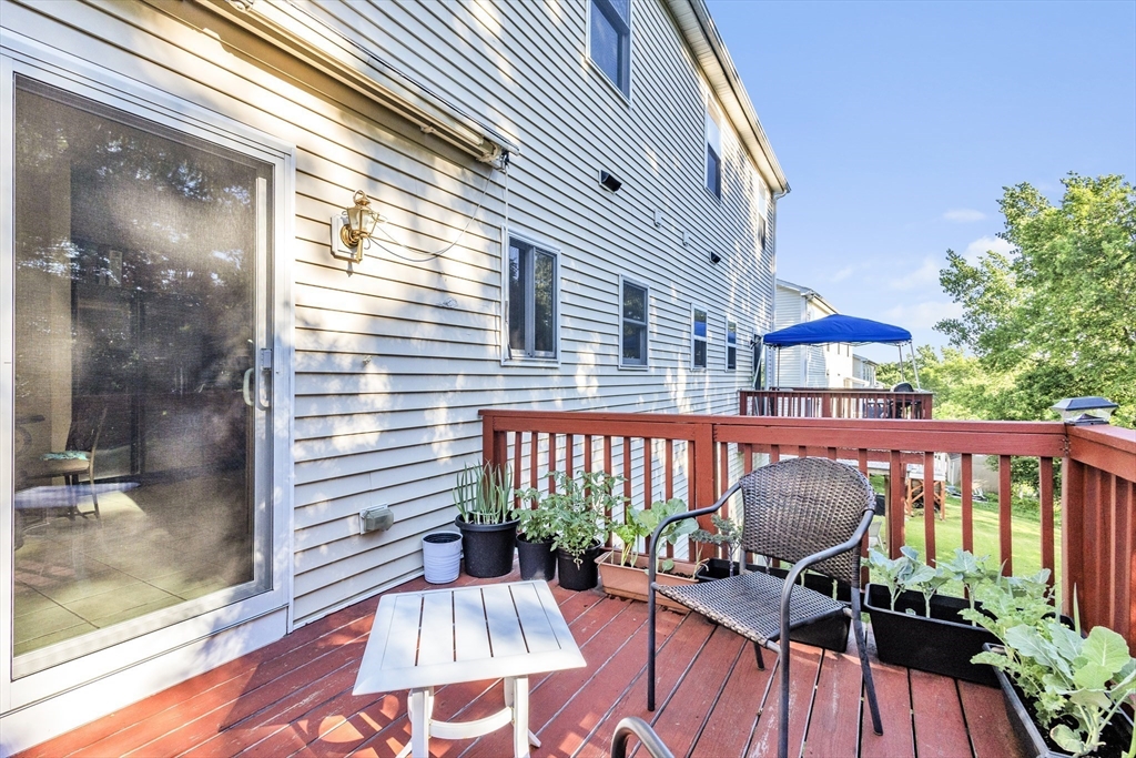 21 Arrowsic Street Worcester, MA 01606 - Photo 19 of 25