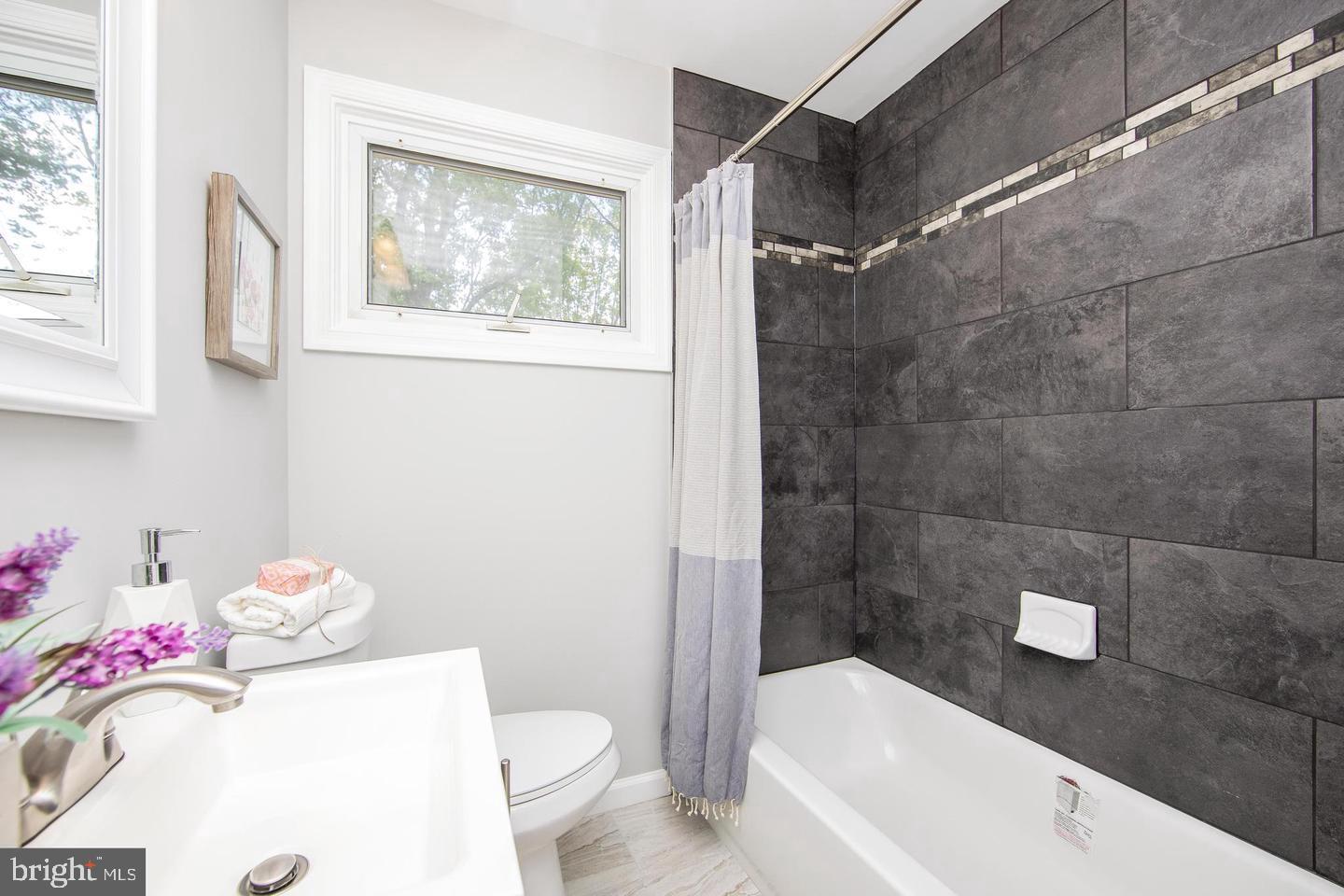 105 Ramble Road Cherry Hill, NJ 08034 - Photo 16 of 19 Ful Hall Bath