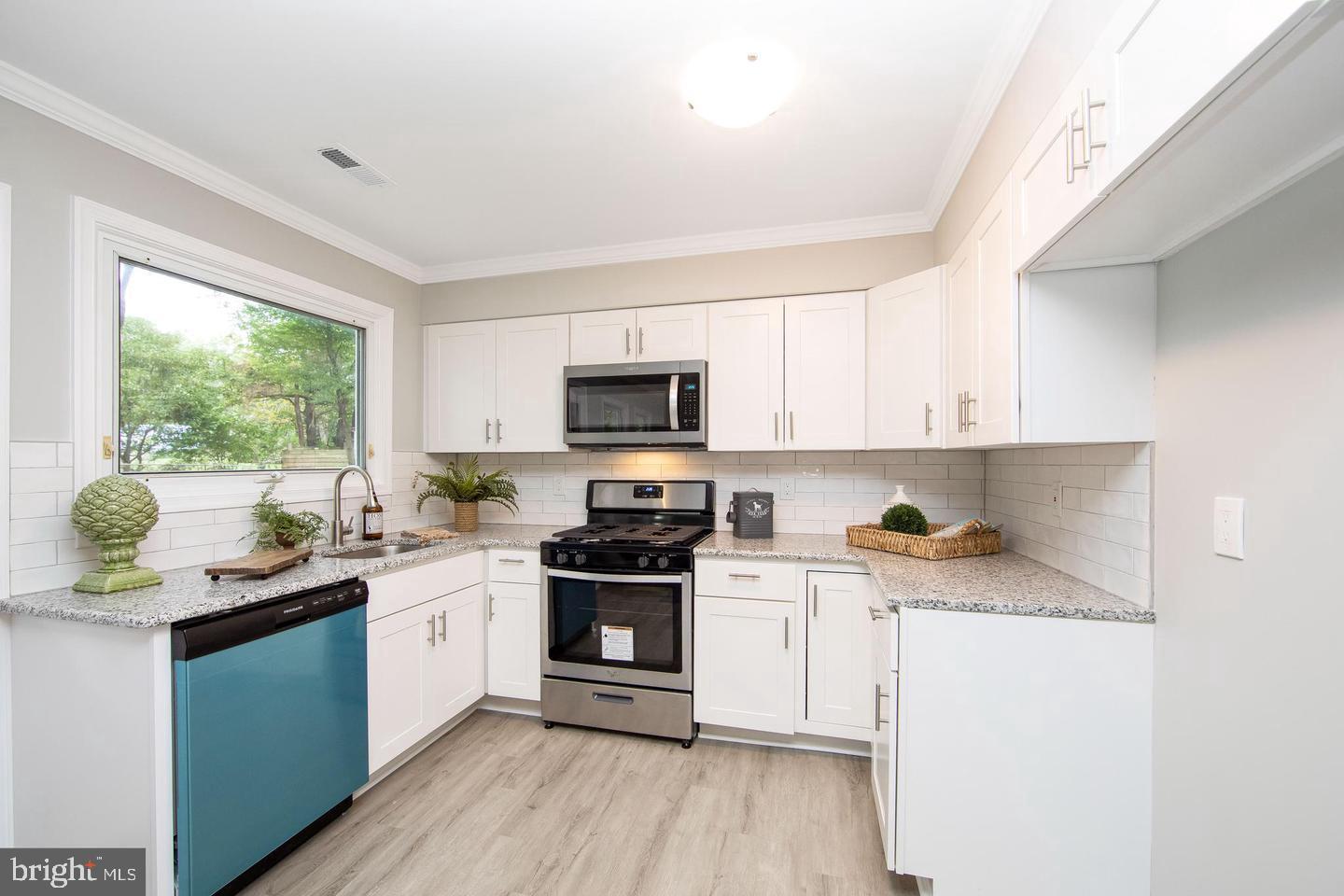 105 Ramble Road Cherry Hill, NJ 08034 - Photo 4 of 19 Kitchen