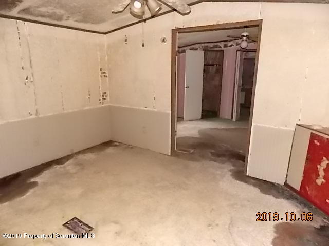579 Barton Road Thompson, PA 18465 - Photo 6 of 16 Gallery Image 6