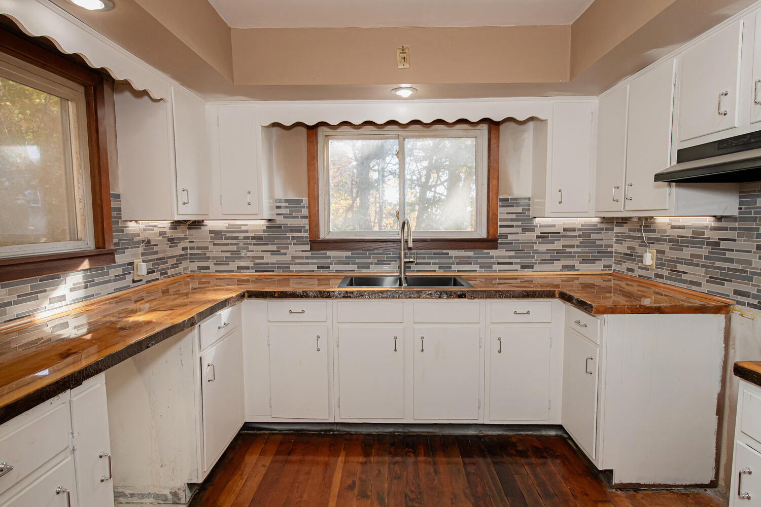 W508 Spur Lane Buffalo, WI 54629 - Photo 14 of 29 14 kitchen