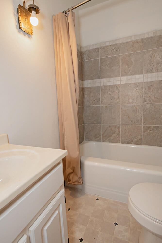 W508 Spur Lane Buffalo, WI 54629 - Photo 19 of 29 19 bathroom