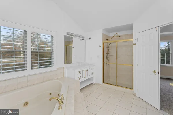 $1,100,000 | 2 Thorn Lane, Chesterfield, NJ 08515