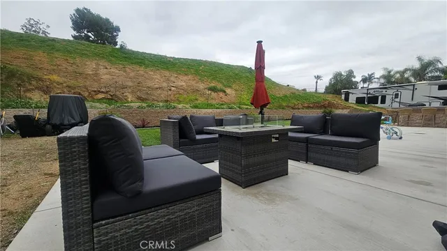 $899,000 | 7556 Frazer Drive, Jurupa Valley, CA 92509