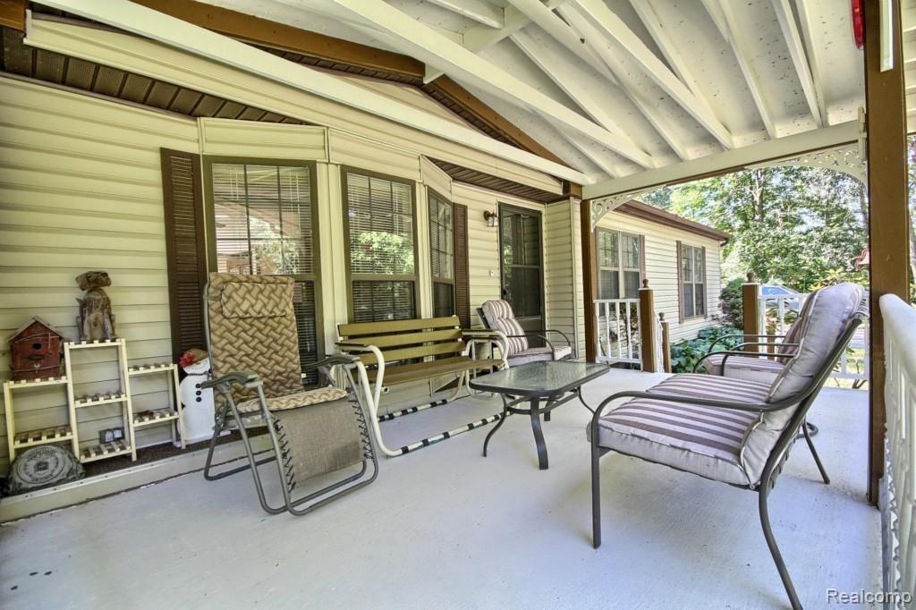 21441 Merriman Road New Boston, MI 48164 - Photo 3 of 28 Front_Porch.jpg