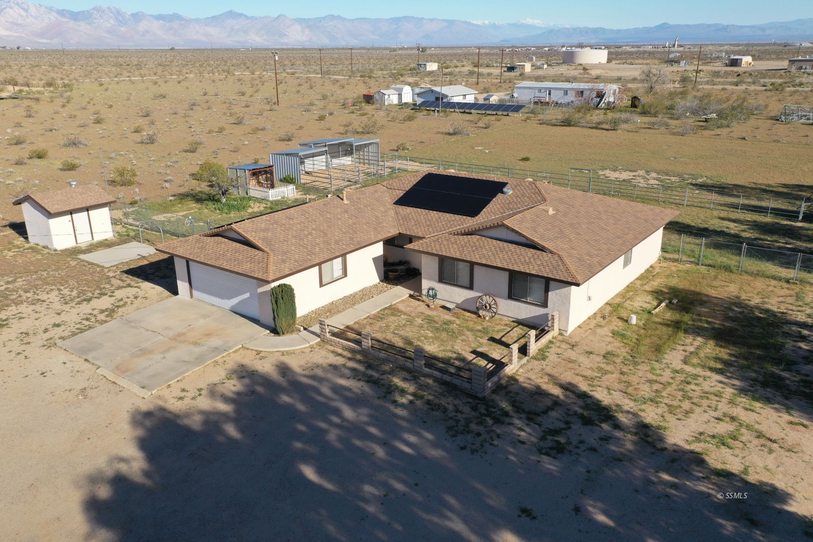 1960 Autumn Avenue Ridgecrest, CA 93555 - Photo 1 of 37 an aerial view of houses with a ocean