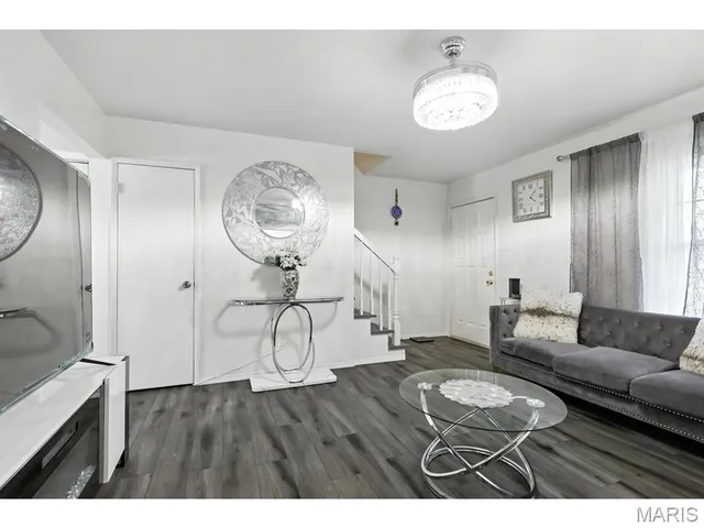 $155,000 | 1908 Union Road, St. Louis, MO 63125