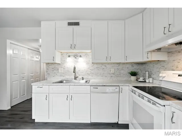 $155,000 | 1908 Union Road, St. Louis, MO 63125